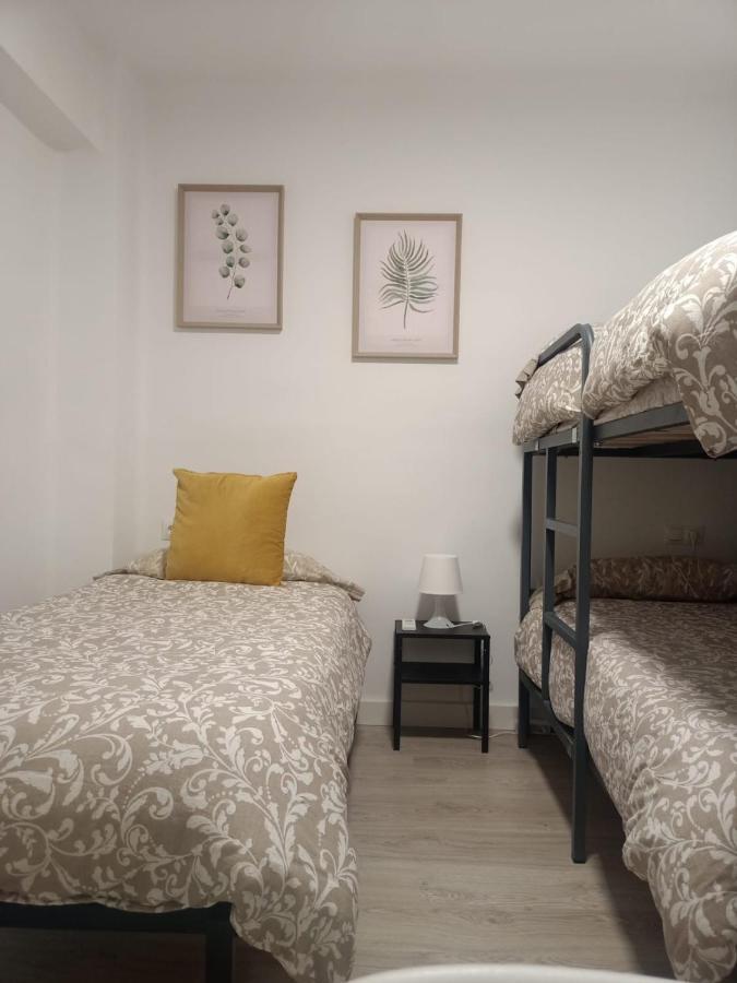 Apartamento—Centro Parking Gratis Grupos Malaga Bagian luar foto